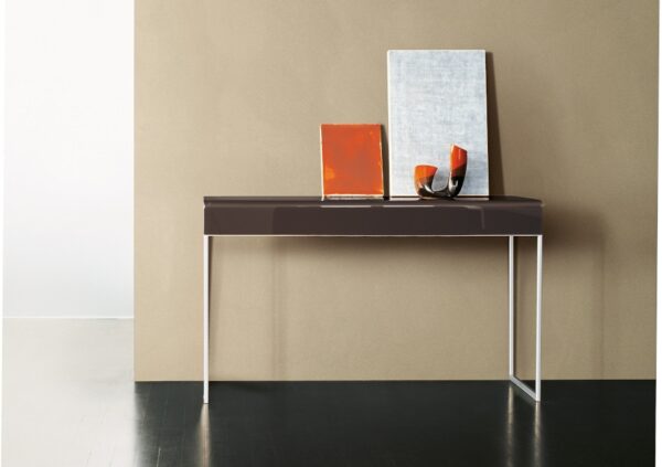 Sovet Italia Nido Console Table in Different Finishes