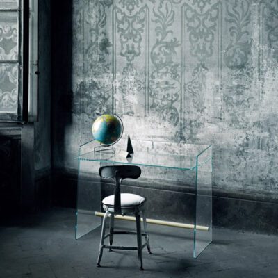 Pirandello desk by Glas Italia-0