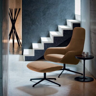 Zanotta Kent 896 Armchair or Lounge Chair at Urbansuite