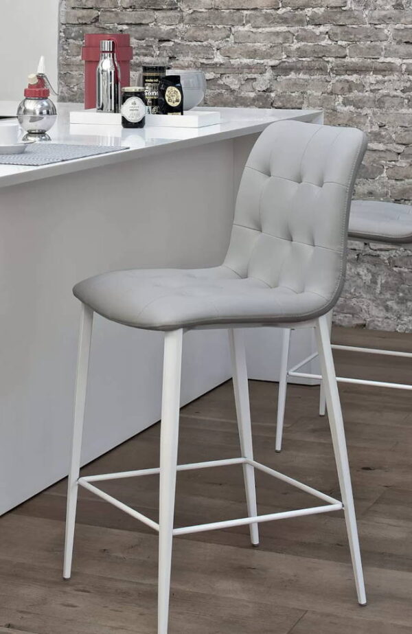 Bontempi Casa Kuga Breakfast and Bar Stool High at Urbansuite