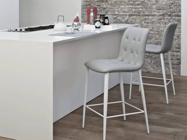 Bontempi Casa Kuga Breakfast and Bar Stool High at Urbansuite