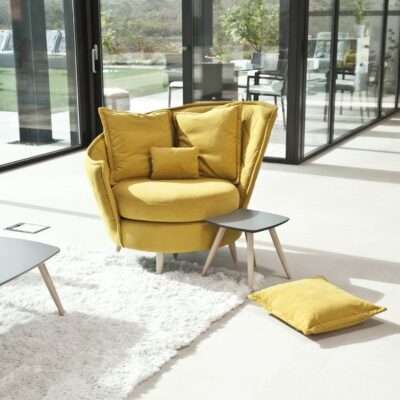 Volta Armchair by Fama-40049