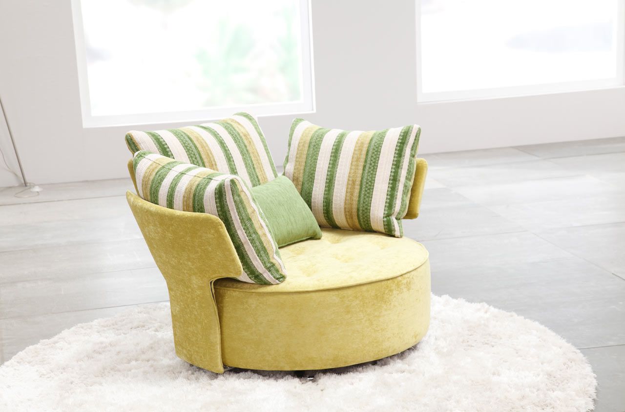 Zoe Armchair by Fama-40059