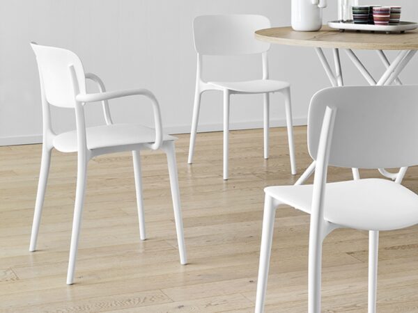 Liberty Chair with Armrests by Calligaris-47207