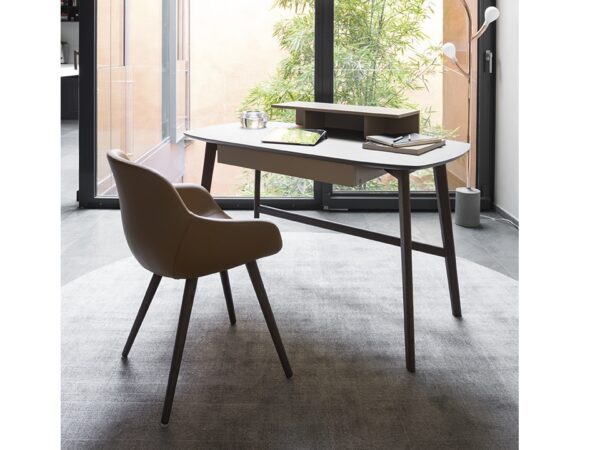 Match Desk by Calligaris