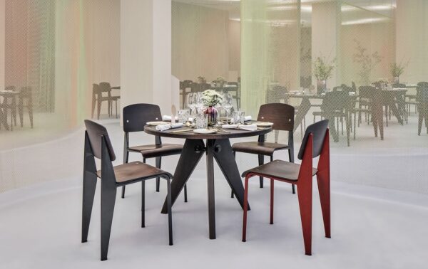 Vitra Guéridon Dining Table-66067