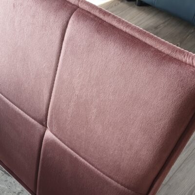 Viki Velvet Chair by Minicasa