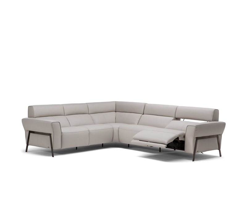 C021 Eleganza Sofa by Nattuzi Editions Model