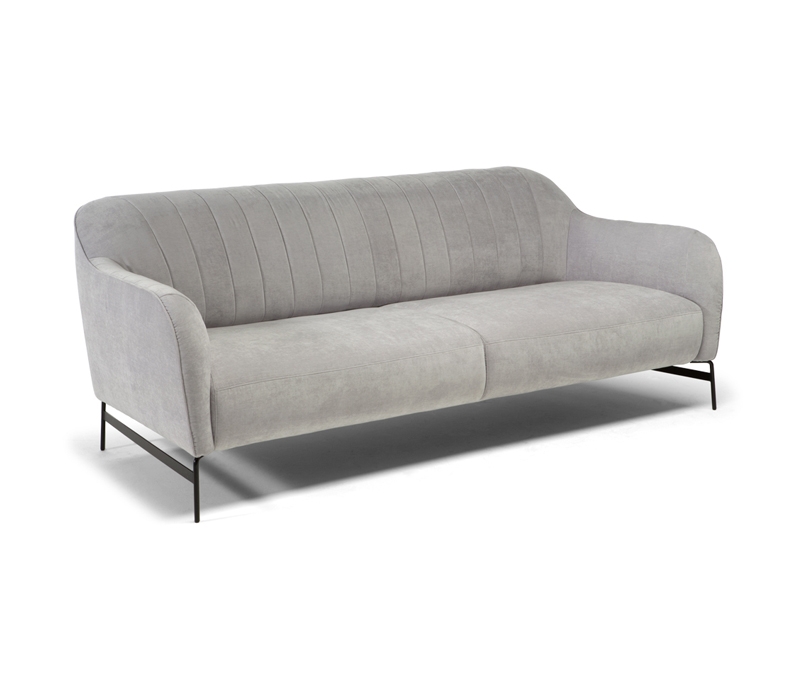 C133 Elegante Sofa by Nattuzi Editions Model