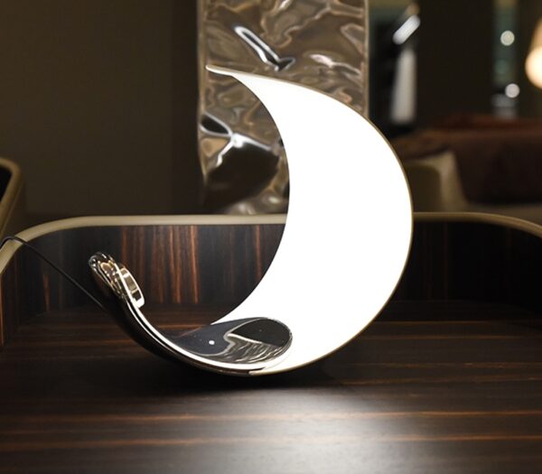 Curl Table Lamp by Luceplan