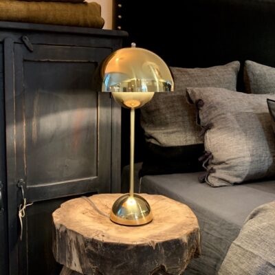 Metallic Flowerpot VP3 Table Lamp by &Tradition