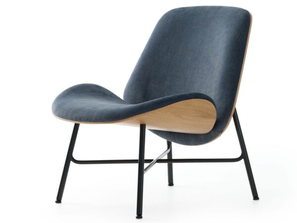 Nihan Armchair by Pode