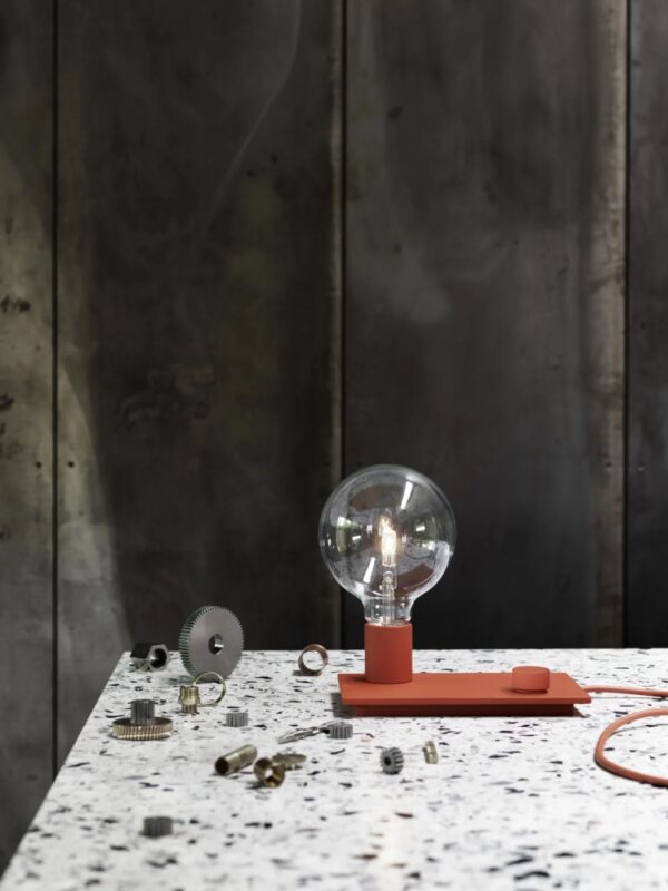 Muuto Control Table Lamp Light in 4 Different Colours