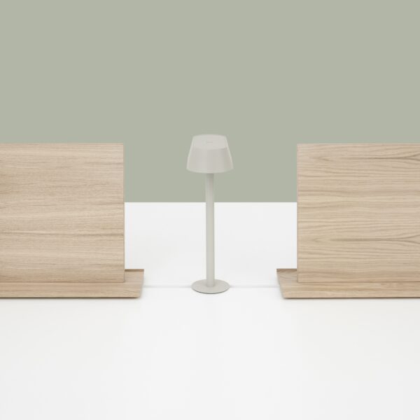 Muuto Linear Mounted Table Lamp Light in 2 Different Sizes & Colours