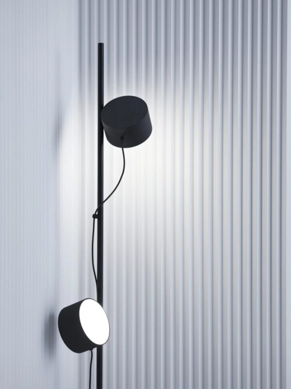 Muuto Post Floor Lamp Light in Black