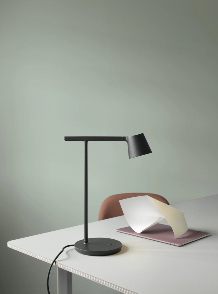 Muuto Tip Table Lamp Light in Black, White, Grey or Copper Brown