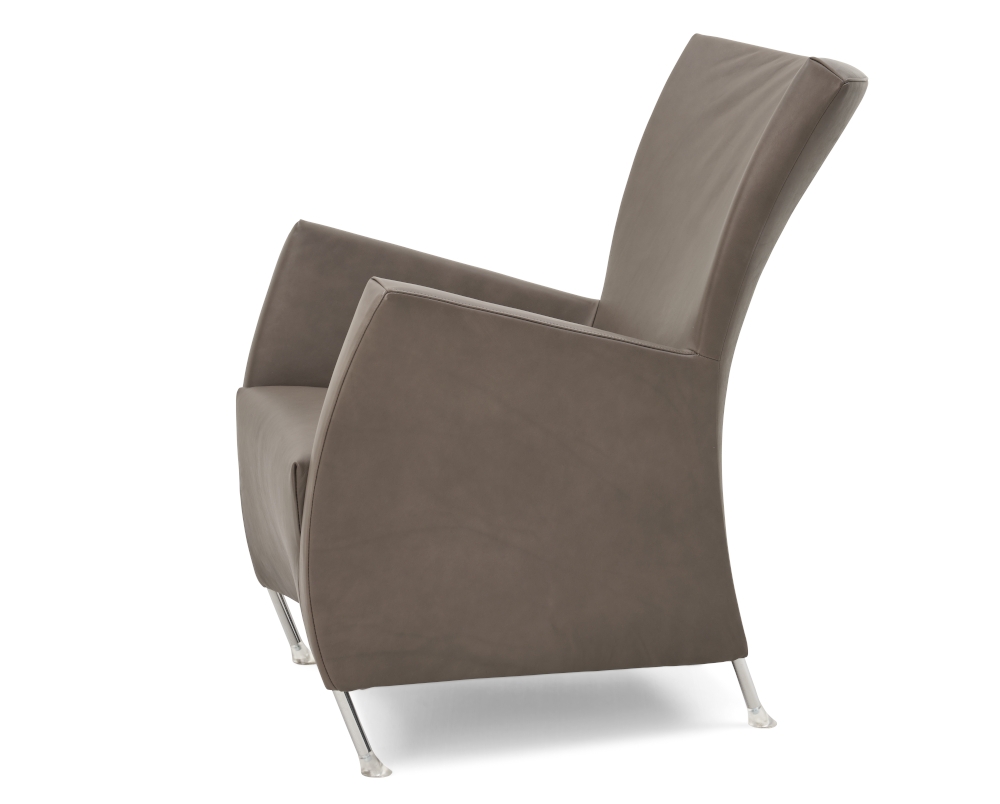 Montis Windy Armchair Lounge Chair in Fabric or Leather