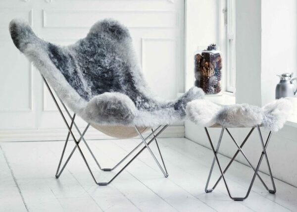 Cuero Butterfly Chair in Sheepskin