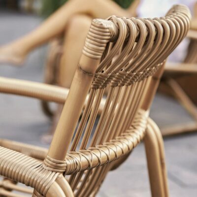 Cane-line Outdoor Curve Lounge Chair in 2 Different Colours