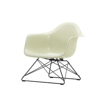 Eames Fiberglass Armchair LAR-78794