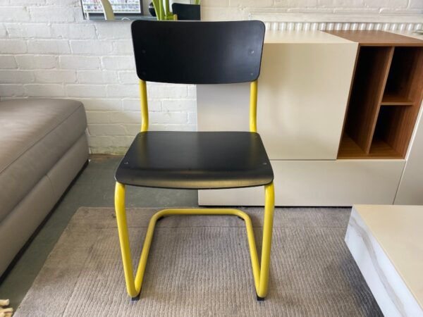 Thonet s 43 Chair - Black/Yellow