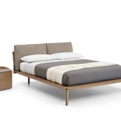 Sangiacomo Abbraccio Bed in Wood