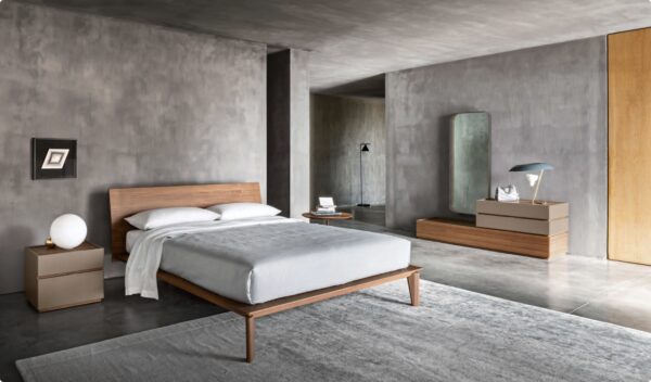 Sangiacomo Abbraccio Bed in Wood