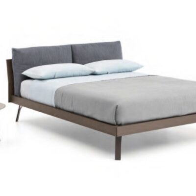 Sangiacomo Abbraccio Bed in Wood