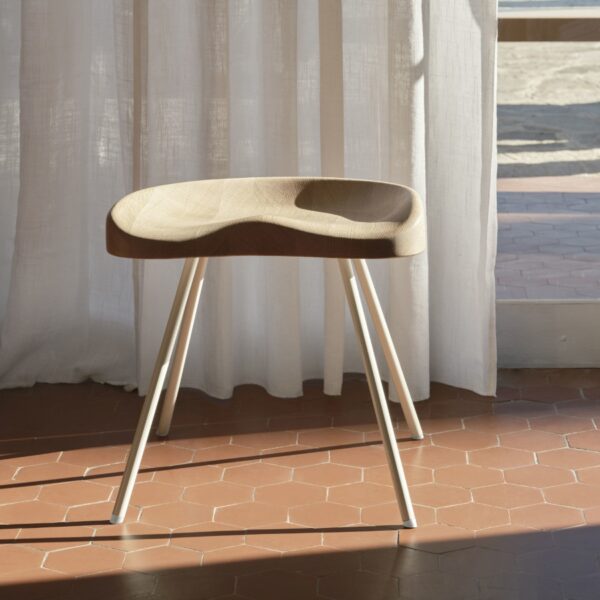 Vitra Tabouret 307 Wooden Stool