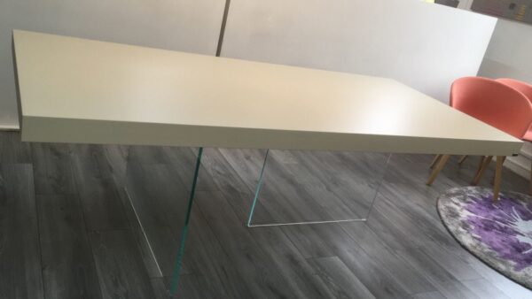 Lago Air Table Spago Laminate Ex-Display