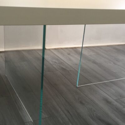 Lago Air Table Spago Laminate Ex-Display