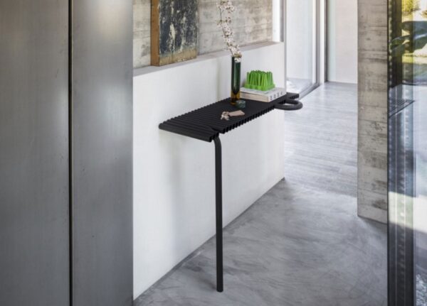 Mogg Pipelines Console Table