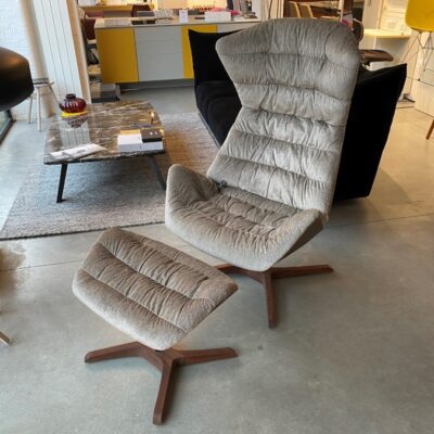 Thonet 808 Swivel Lounge Chair