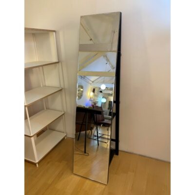 Deknudt Shelfie Standing Mirror