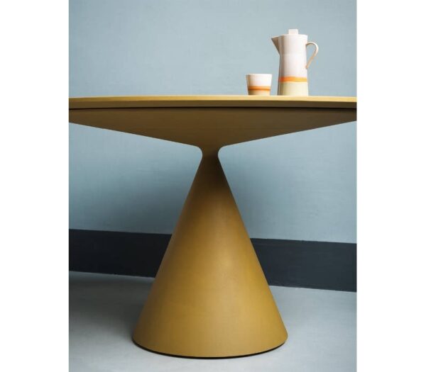 Desalto Clay Dining Table Round ⌀140cm in Handcraft Finishes